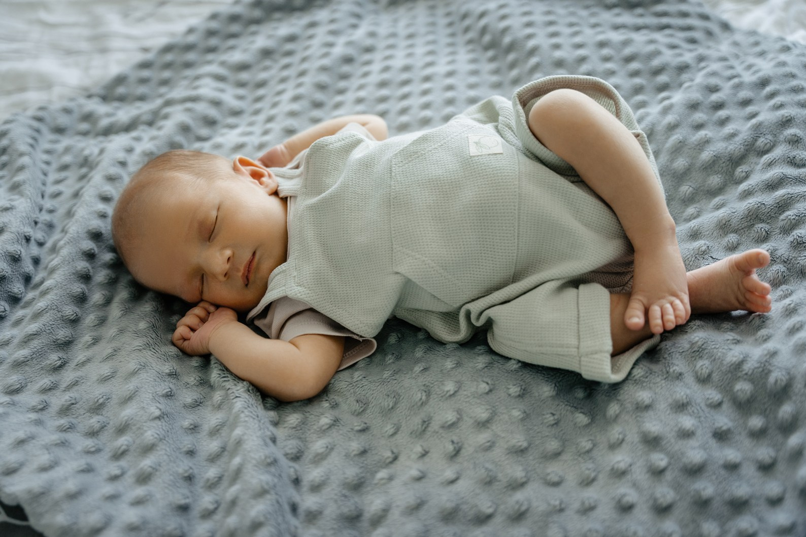 Familienfotografin Frankfurt am Main: Newborn und Babybauch Fotos. Fotografin in Hanau|Frankfurt|Mainz|Iryna Korenkova