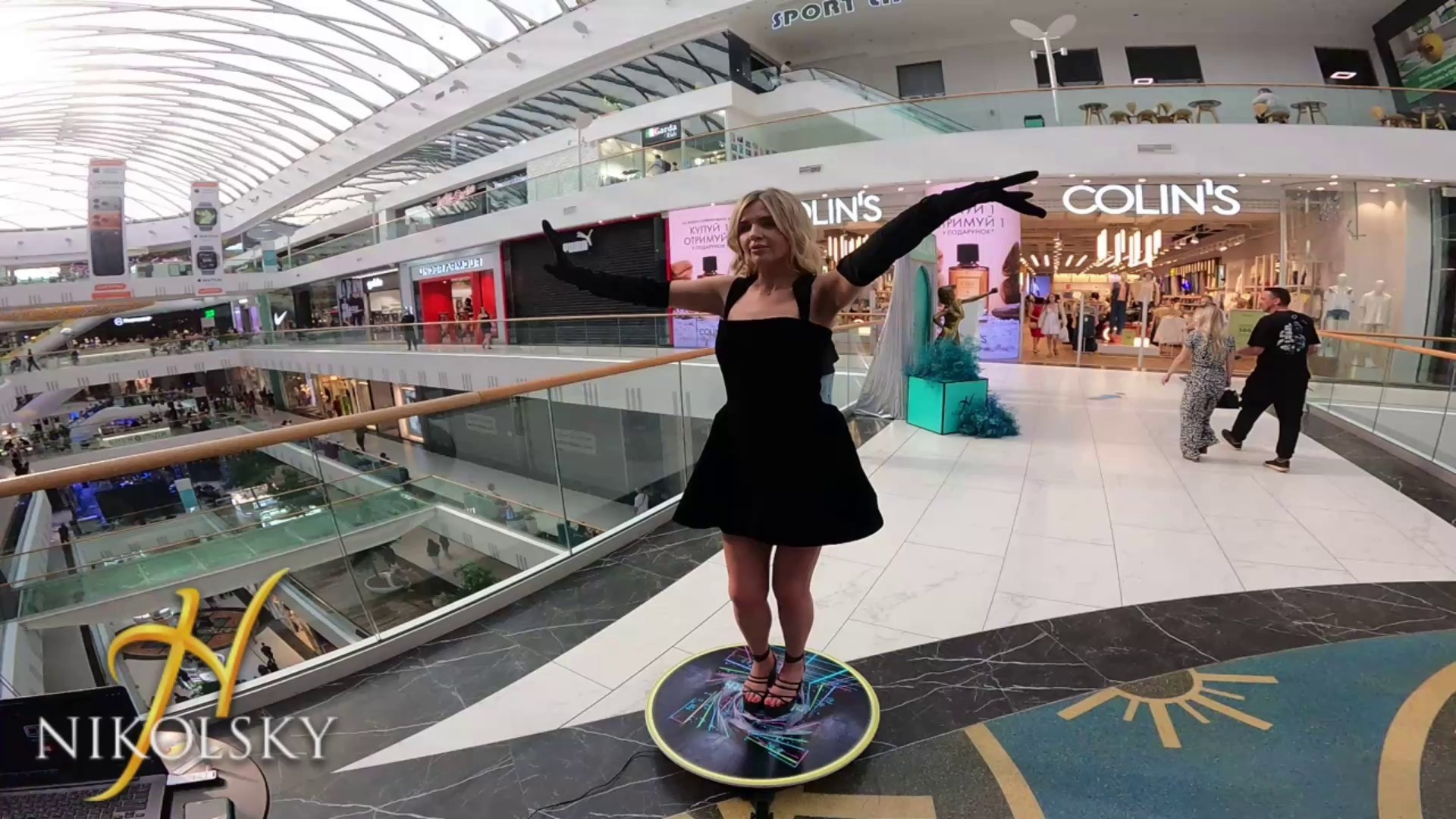 Selfie 360. Оренда інтерактивних фотозон у Харкові