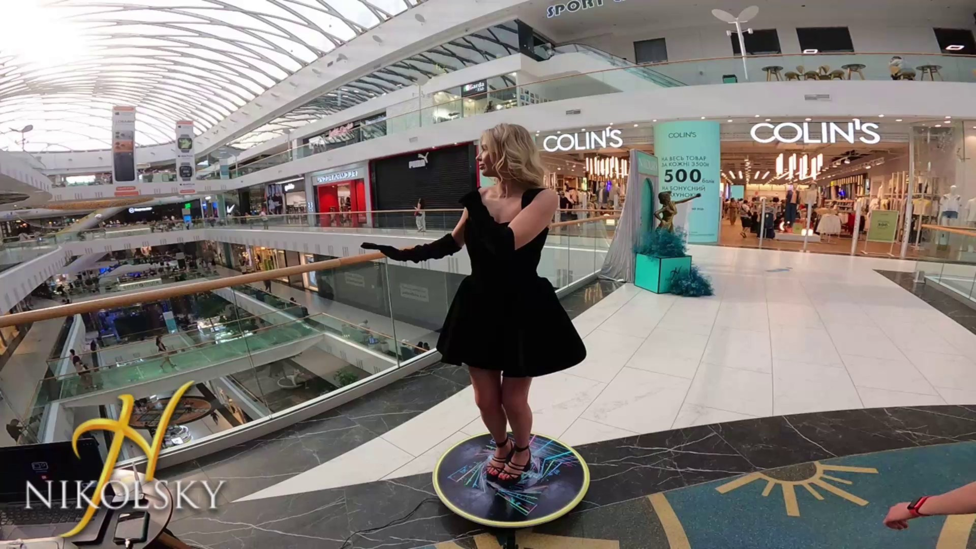 Selfie 360. Оренда інтерактивних фотозон у Харкові