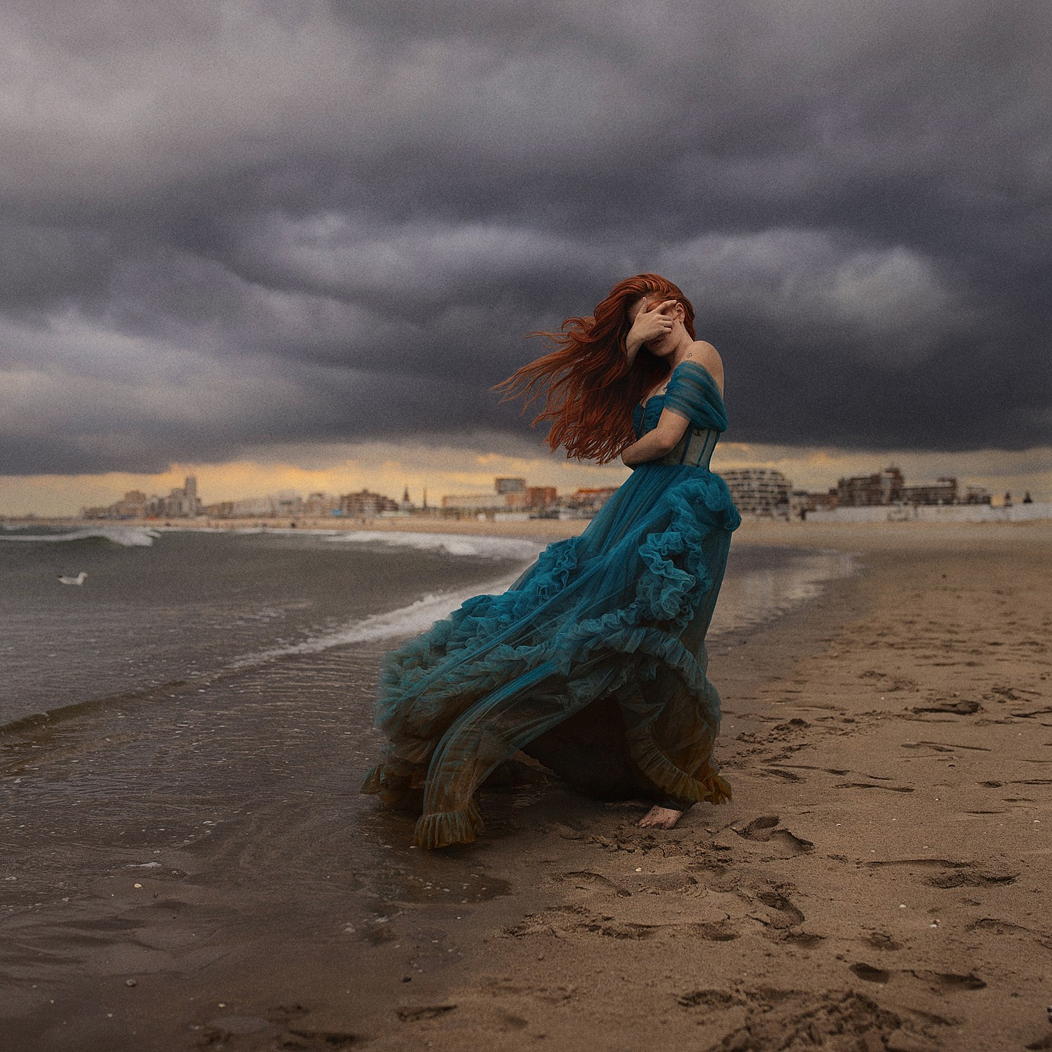 LIVING ELEMENT. Art photographer in Amsterdam, the Netherlands Irina Dzhul
