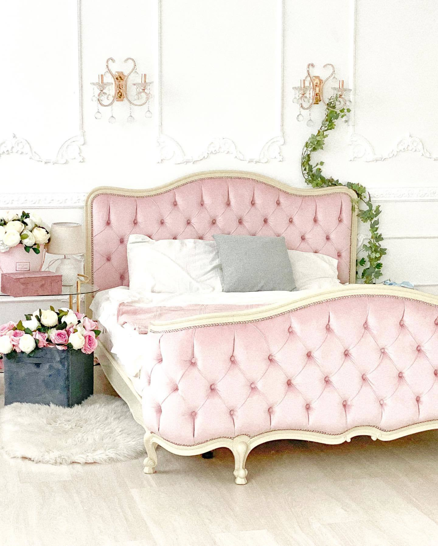 О фотосессиях в студии. Семейный фотограф Великодолинское