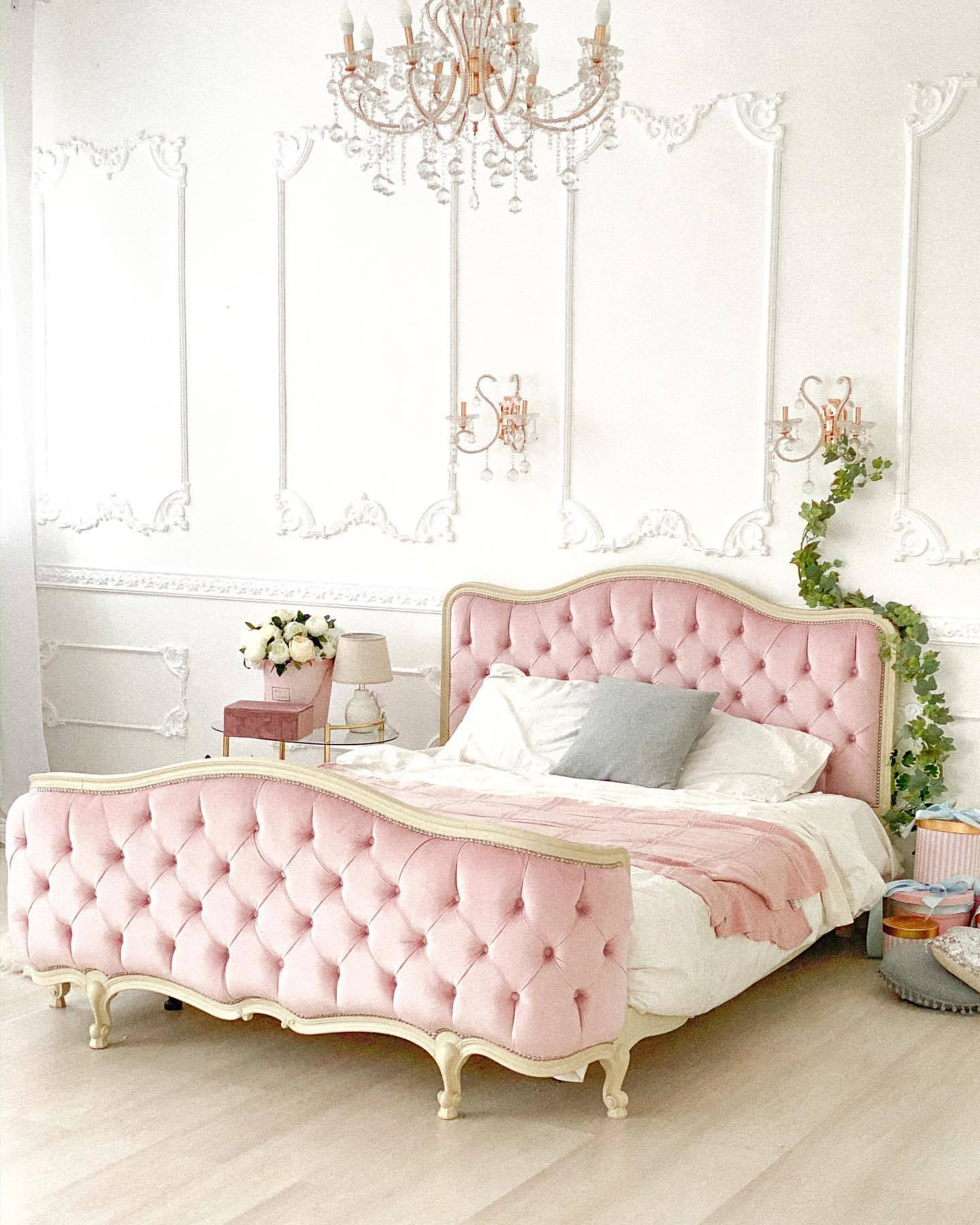 О фотосессиях в студии. Семейный фотограф Великодолинское