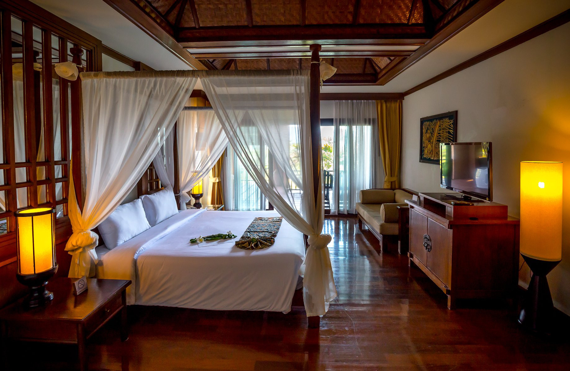 Landscape Garden and Interior photo shoot. Garden and interior photographer Elena Shavlovska, Netherlands