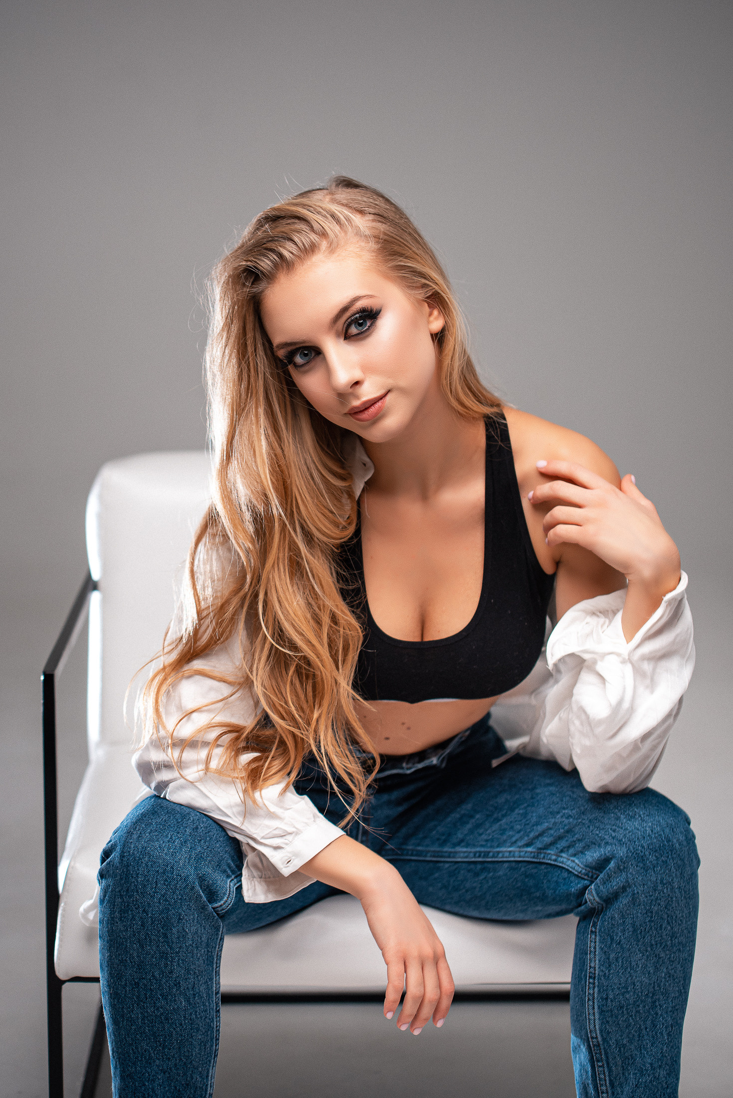 Індивідуальні зйомки та репортаж подій. Предметний фотограф Чернівці для інтернет магазину, сайту, каталогу, контент для бізнесу