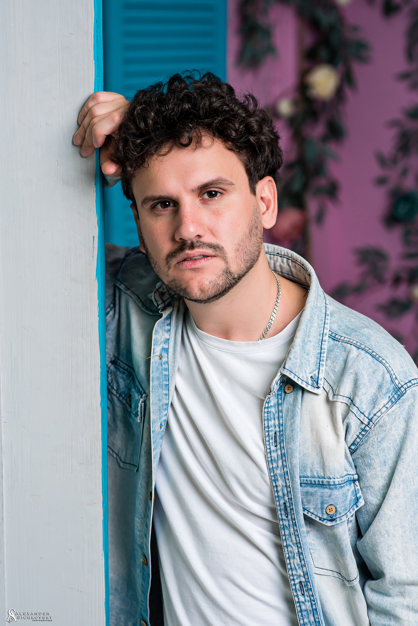 Індивідуальні зйомки та репортаж подій. Предметний фотограф Чернівці для інтернет магазину, сайту, каталогу, контент для бізнесу