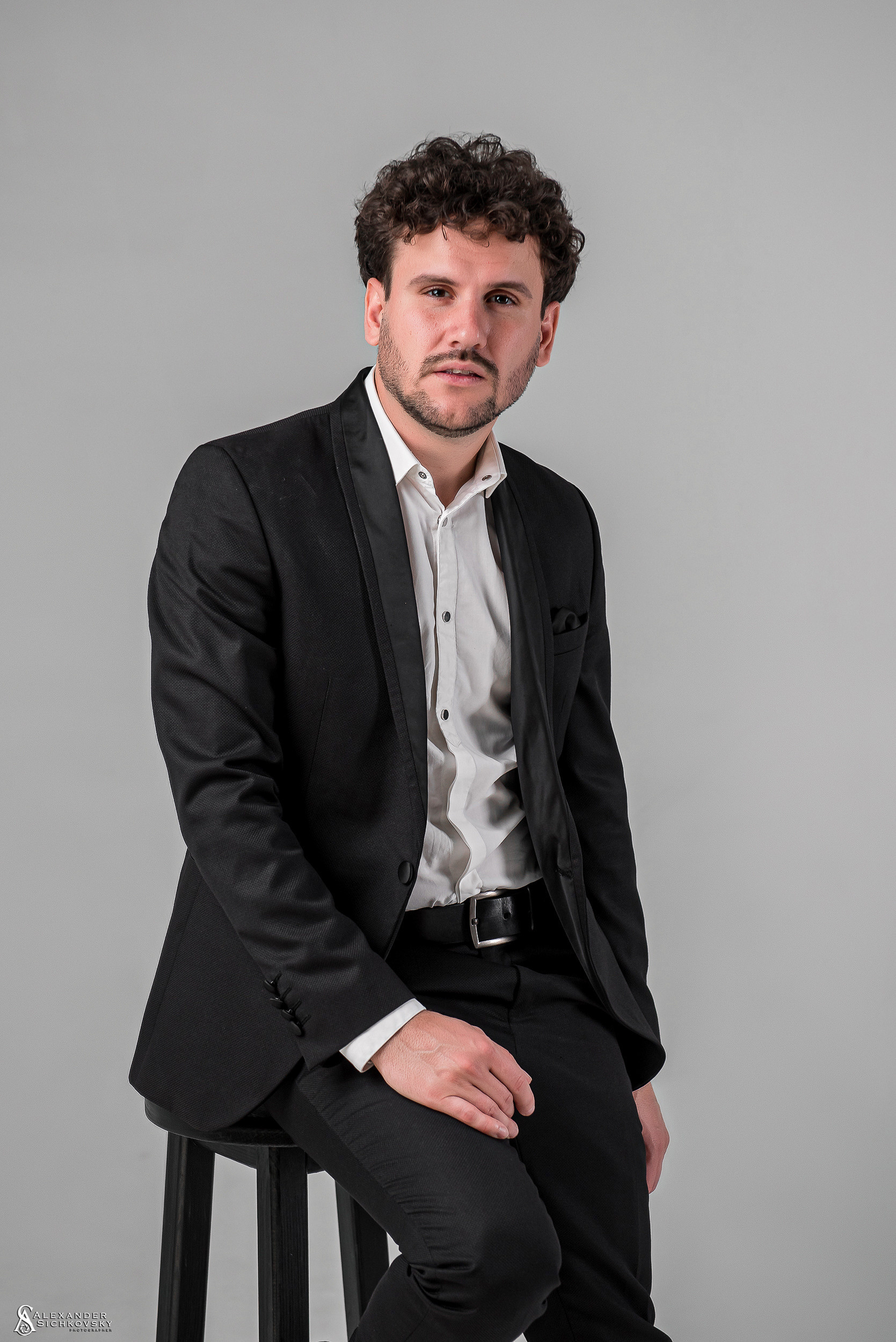 Індивідуальні зйомки та репортаж подій. Предметний фотограф Чернівці для інтернет магазину, сайту, каталогу, контент для бізнесу