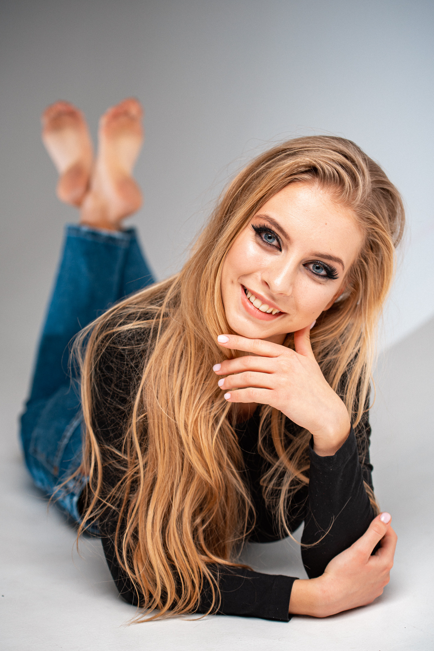 Індивідуальні зйомки та репортаж подій. Предметний фотограф Чернівці для інтернет магазину, сайту, каталогу, контент для бізнесу