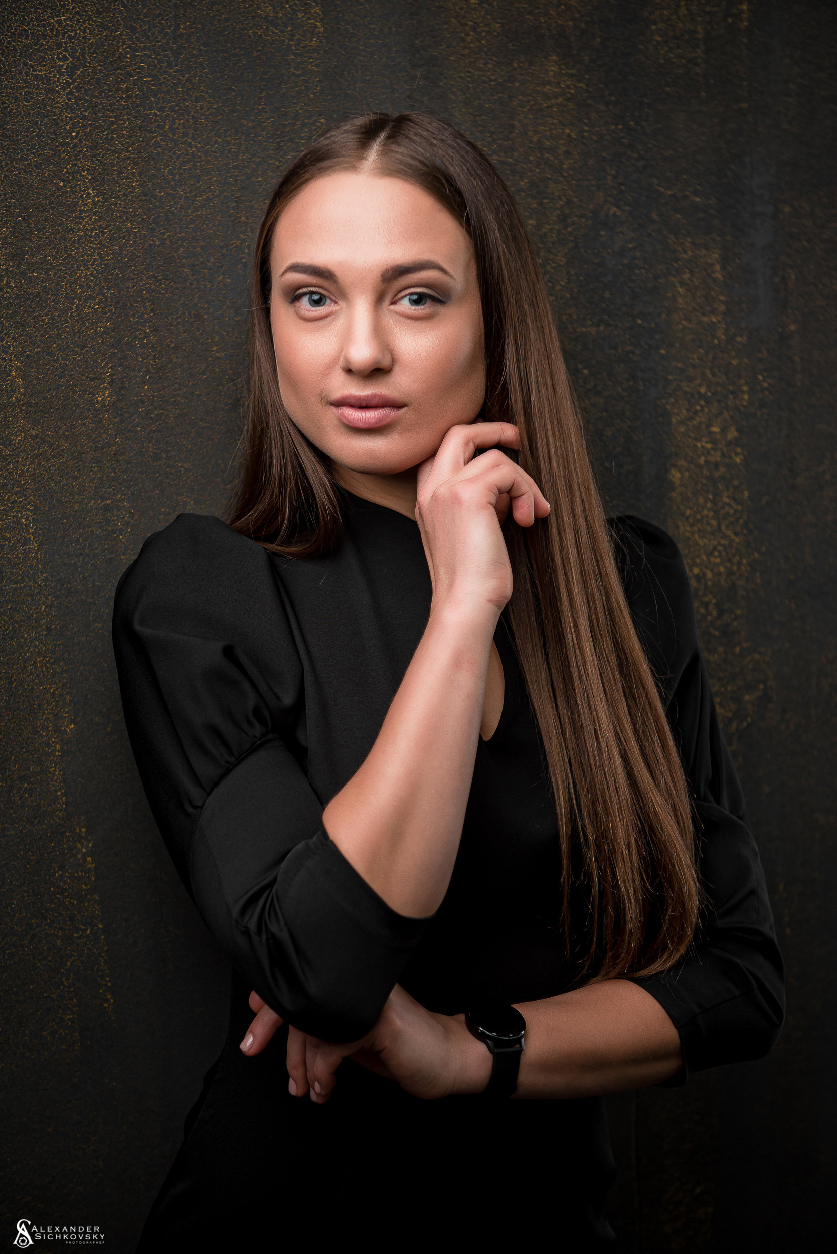 Індивідуальні зйомки та репортаж подій. Предметний фотограф Чернівці для інтернет магазину, сайту, каталогу, контент для бізнесу