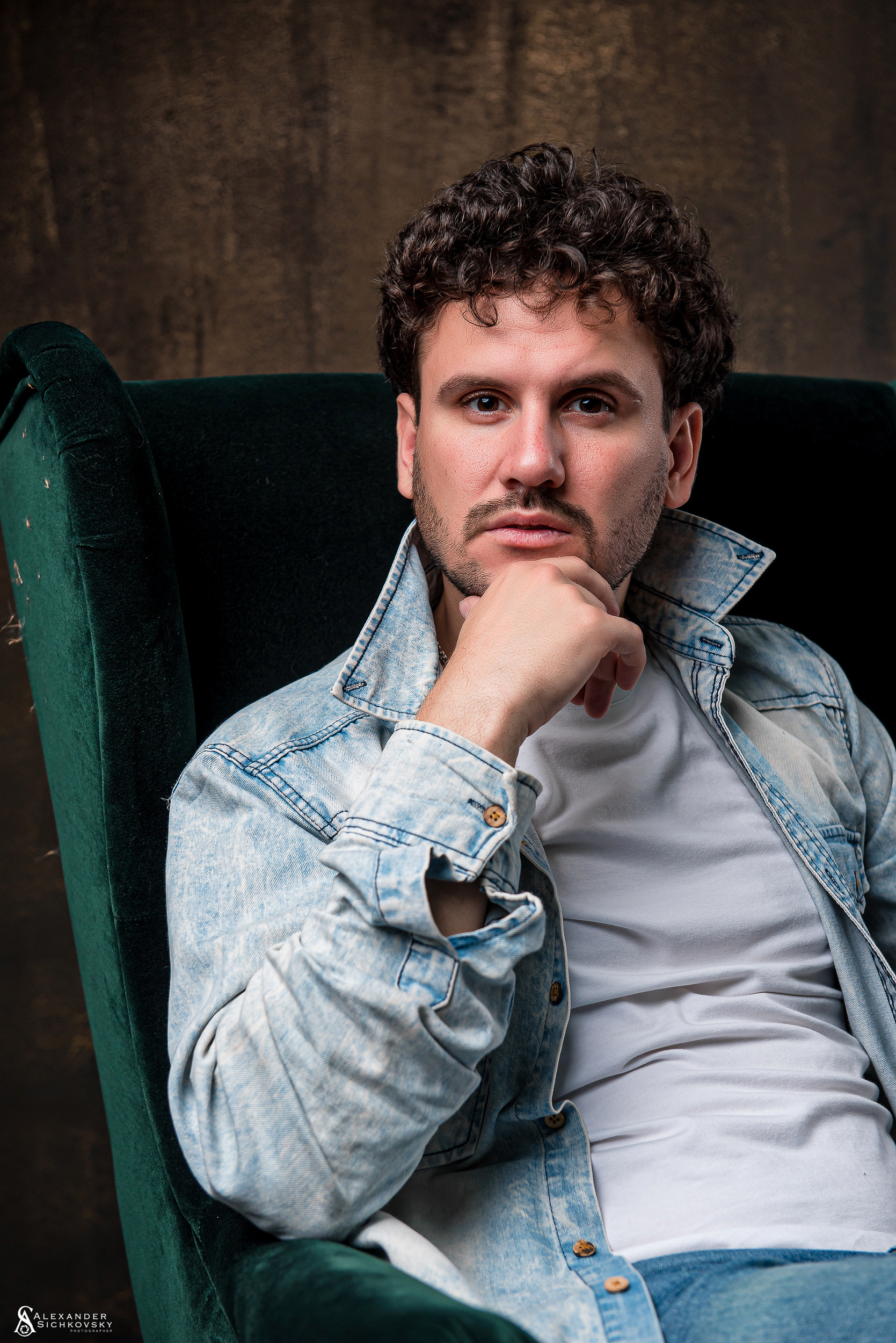 Індивідуальні зйомки та репортаж подій. Предметний фотограф Чернівці для інтернет магазину, сайту, каталогу, контент для бізнесу