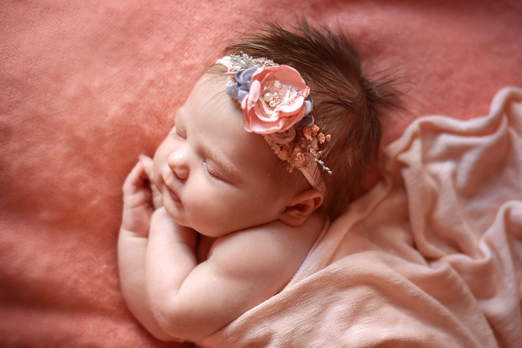 Фотограф новонароджених (newborn) та дитинства у Житомирі Анна Якимчук