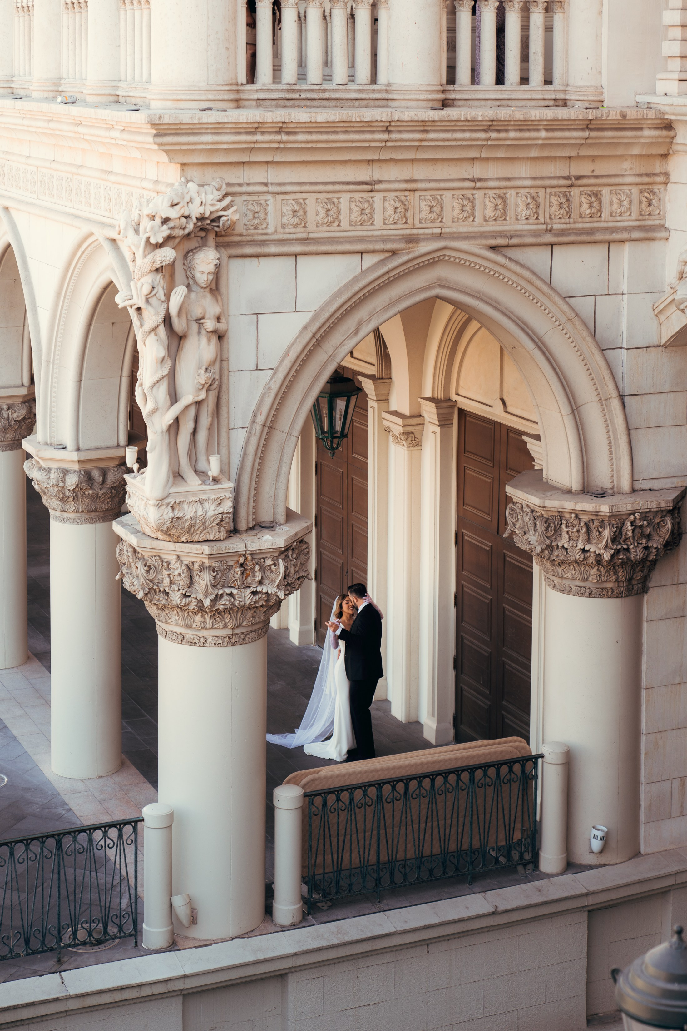 Prices. Wedding & elopement photographer Viktoriya Kravtsov. Las Vegas