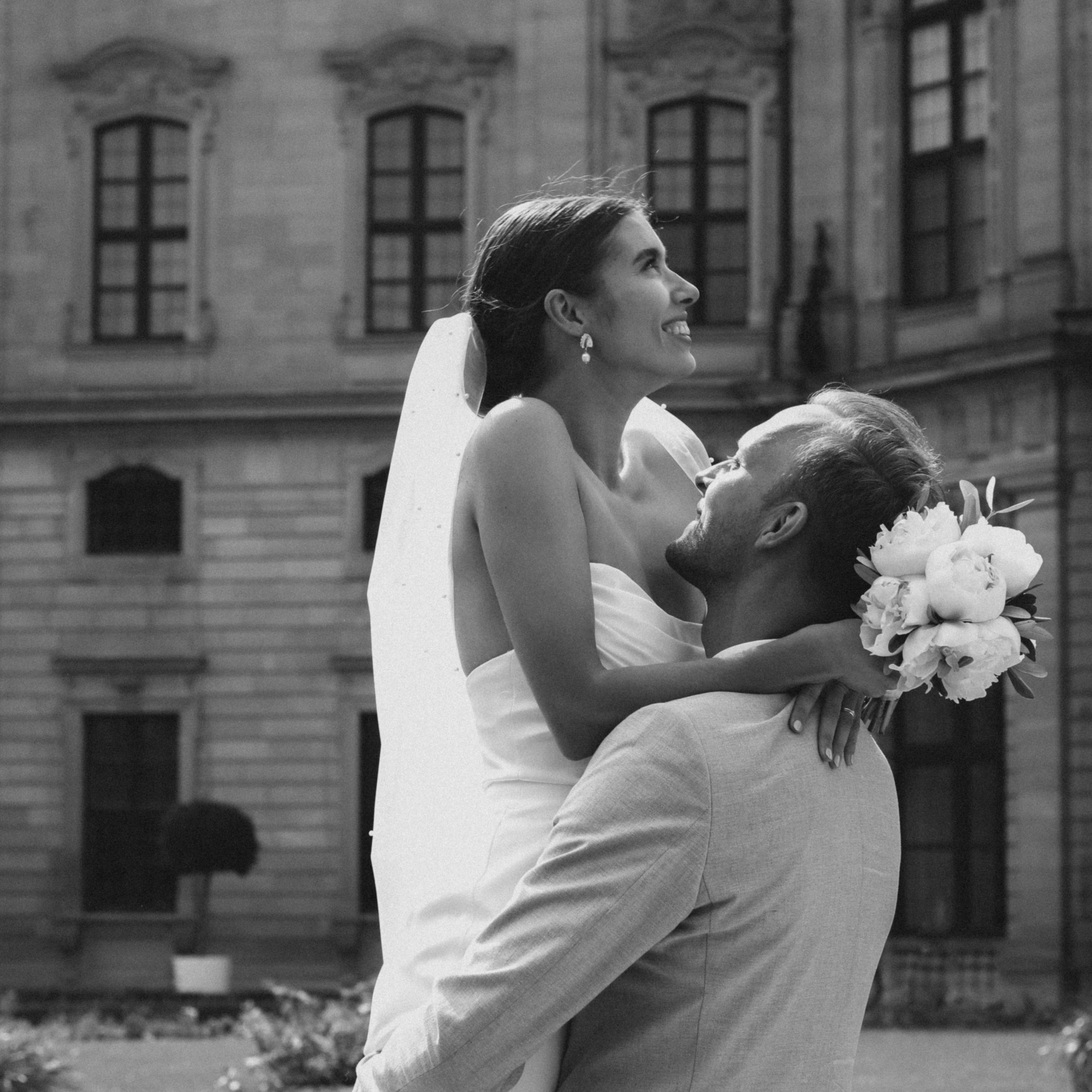 Romantische Paarfotos bei Sonnenuntergang in Würzburg – Wedding Photography Bavaria