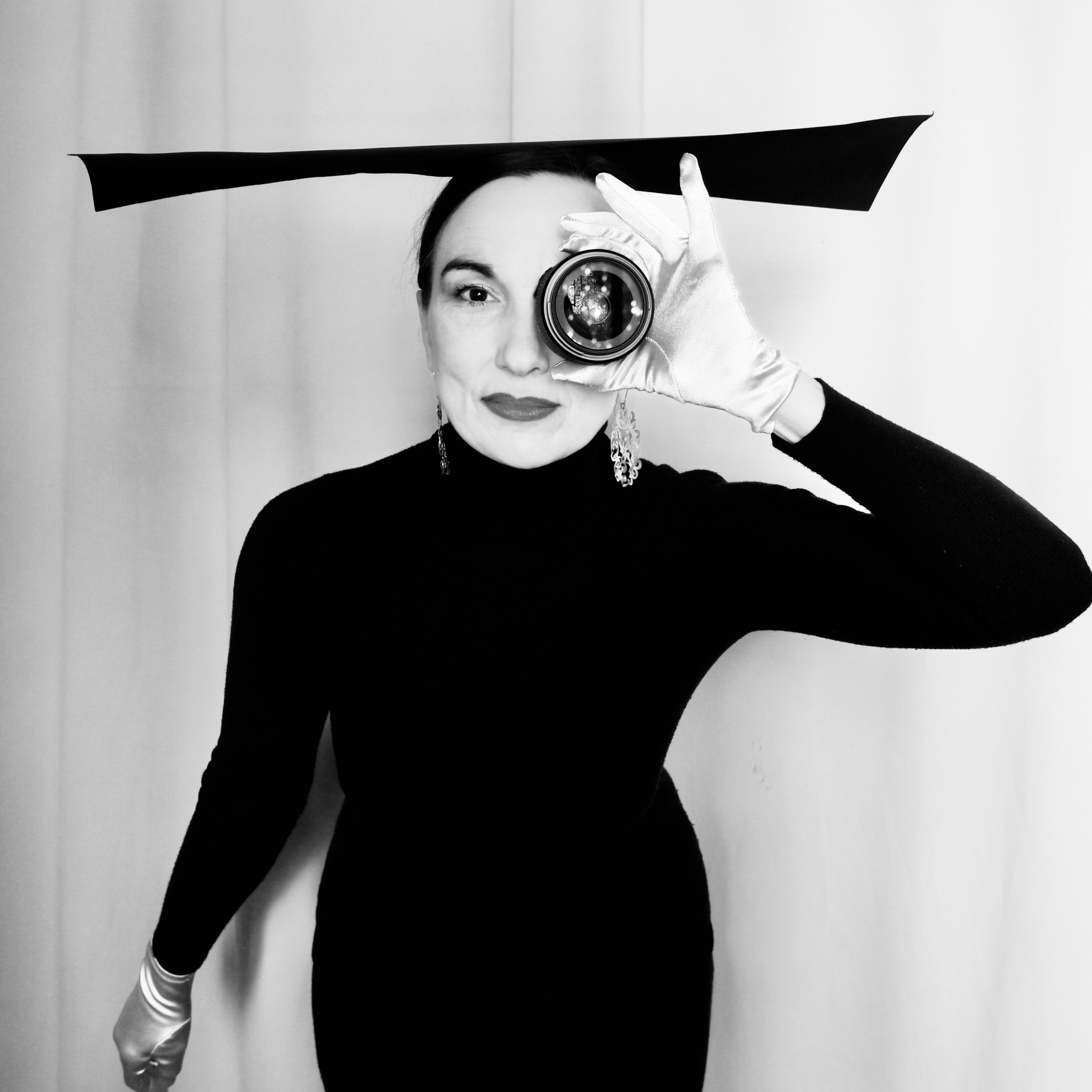 Sono Galina Ivanova fotografa di Milano&Torino, specializzata in ritratti di lavoro, contenuti per il personal brand, ritratti  di famiglia