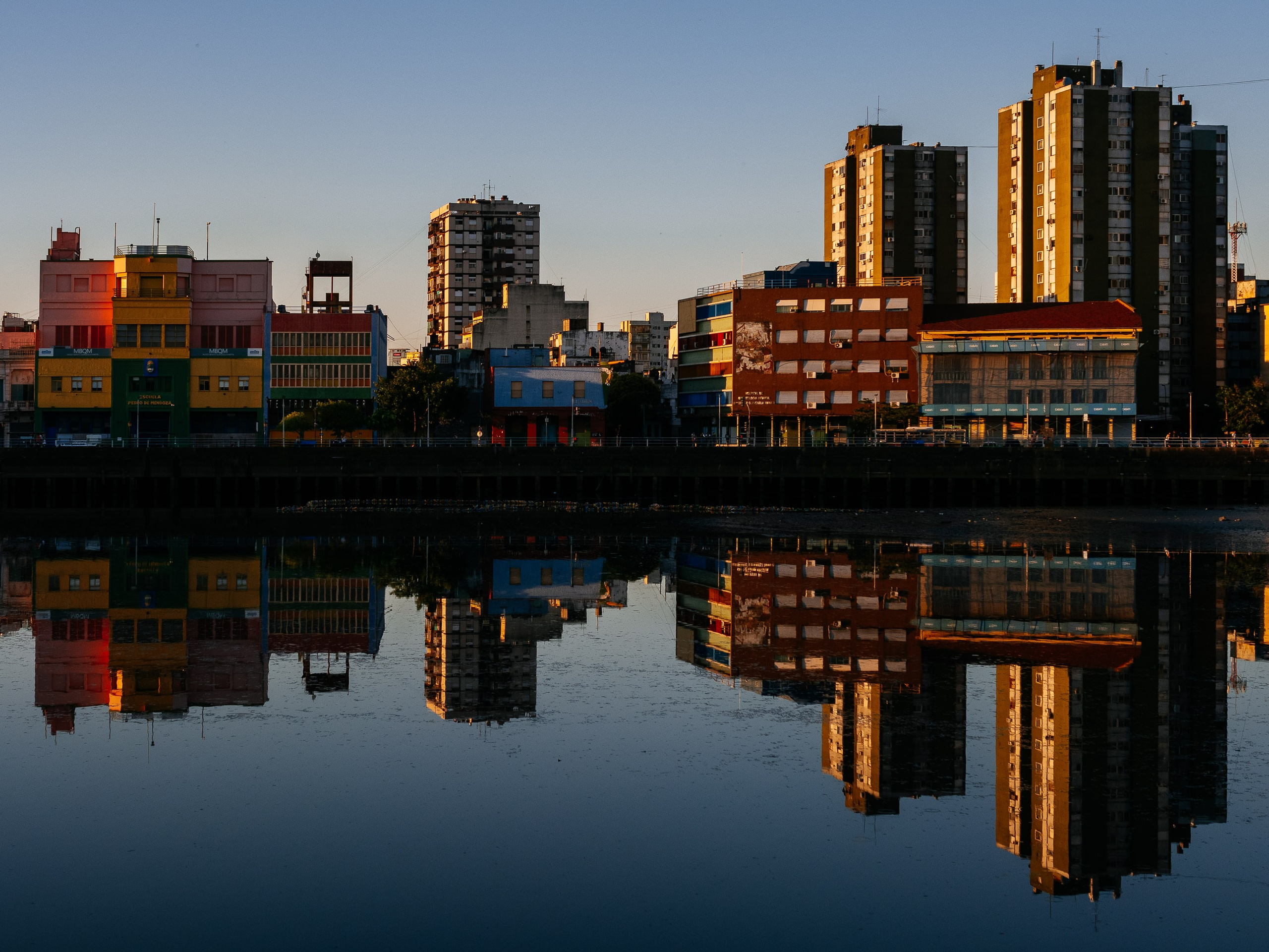 Barrio de La Boca, Buenos Aires, Argentina. Federico Borobio, fotografía callejera y documental.